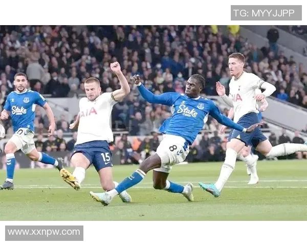 央视英超看点解析精彩赛事背后的故事与球员表现深度剖析