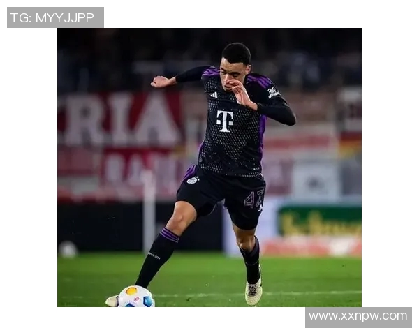 穆西亚拉精彩进球助力拜仁夺得关键胜利展现年轻球员的无限潜力