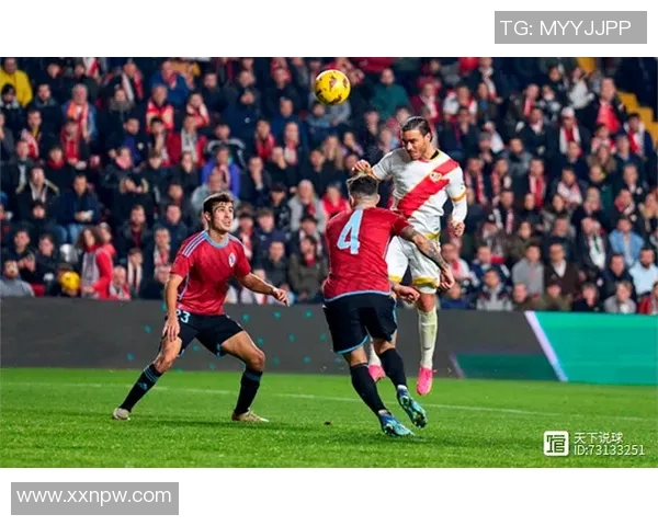 巴伦西亚引进新前锋，球队士气高涨迎战新赛季