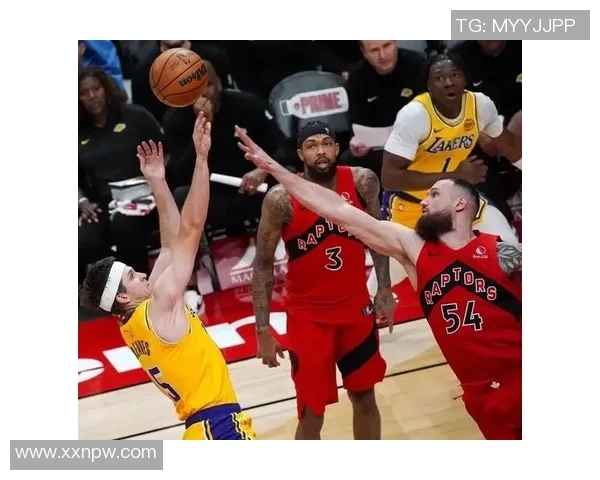 湖人主帅谈合同续约：球队氛围稳定，信任是核心