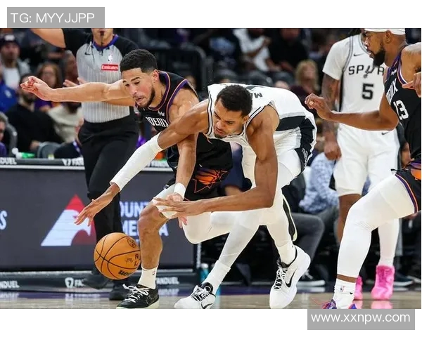 马刺队新引援表现出色，为球队注入新活力